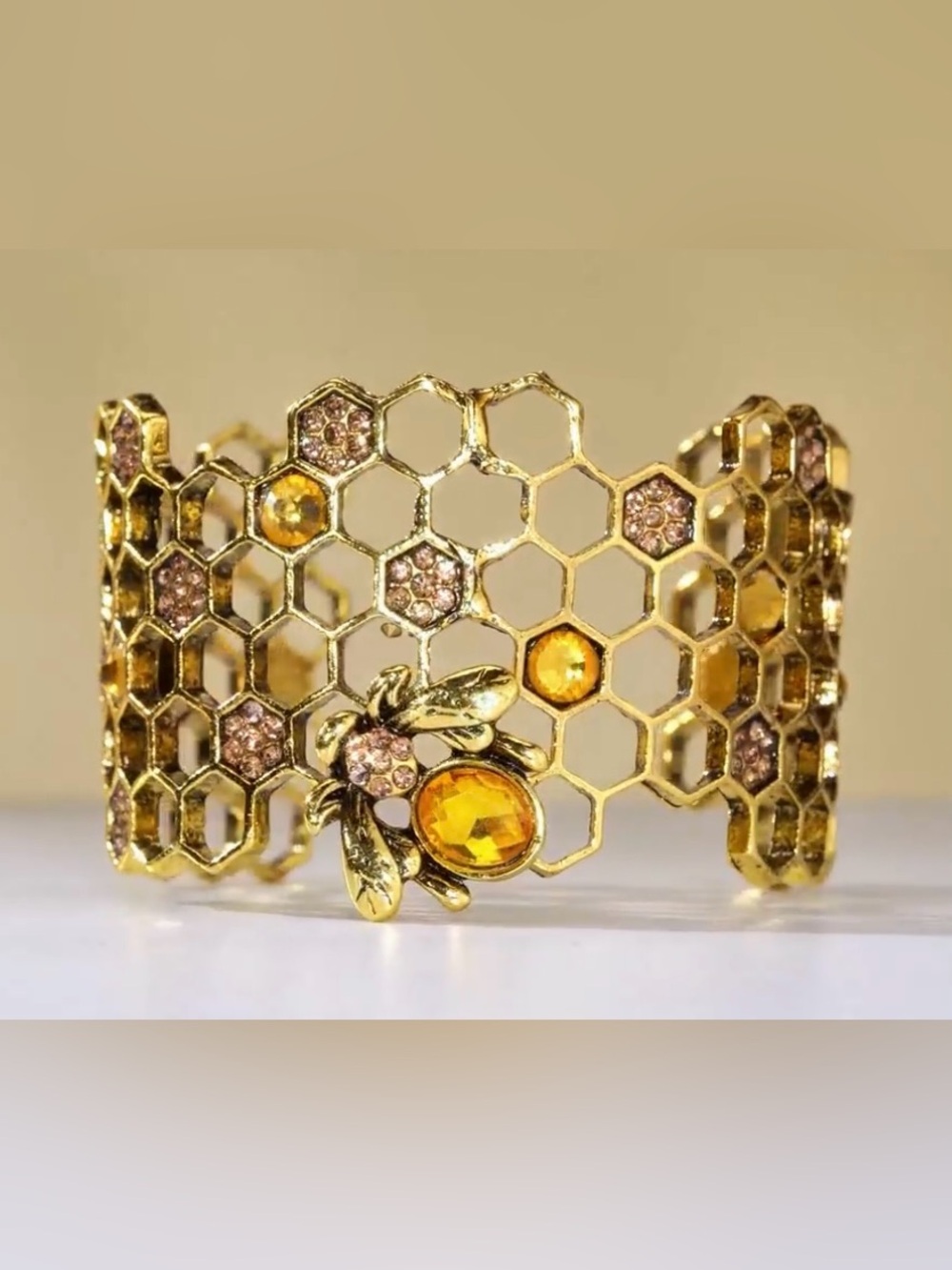 ❤️ Gold Amber Tone Honeycomb Bee Cuff Bracelet Rhinestones Costume Jewelry